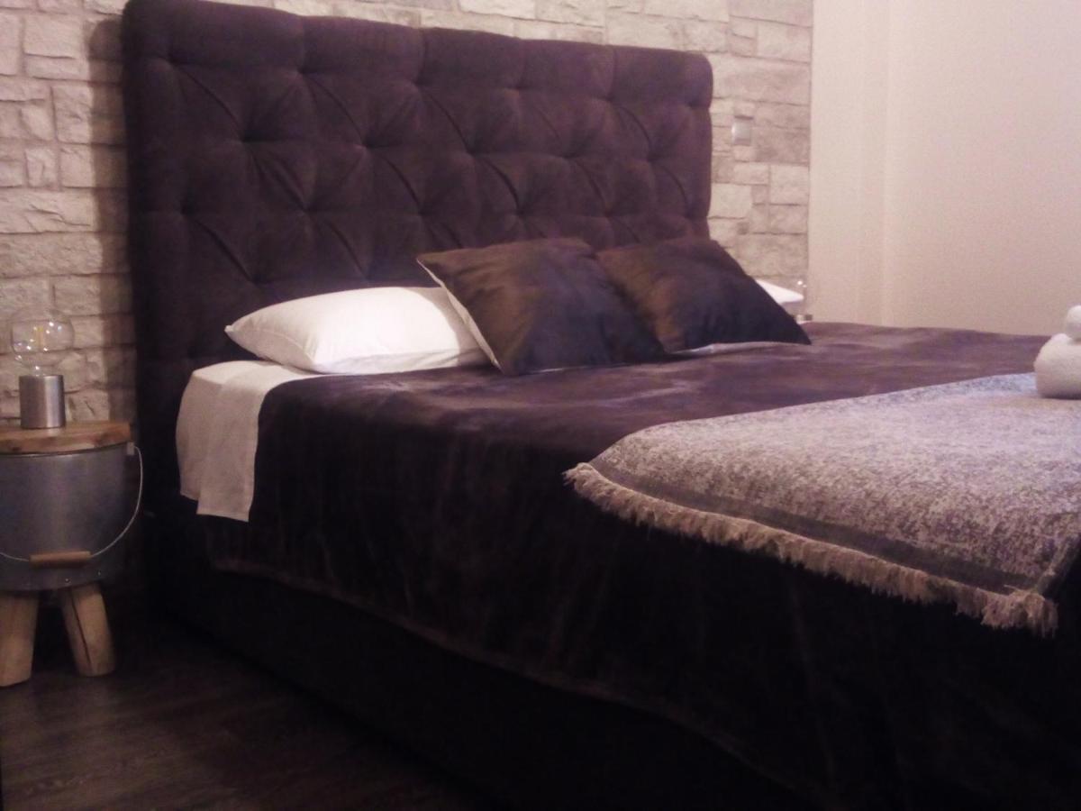 Lux Studio 1 Athene Buitenkant foto